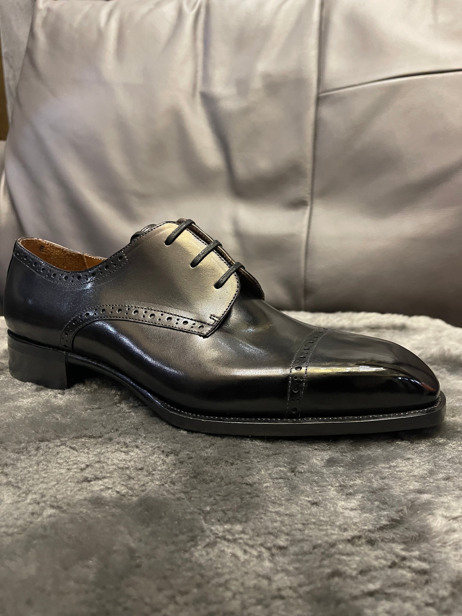 VSong Black Derby Shoes Cap Toe Hand-Painted Leather Prom Shoes