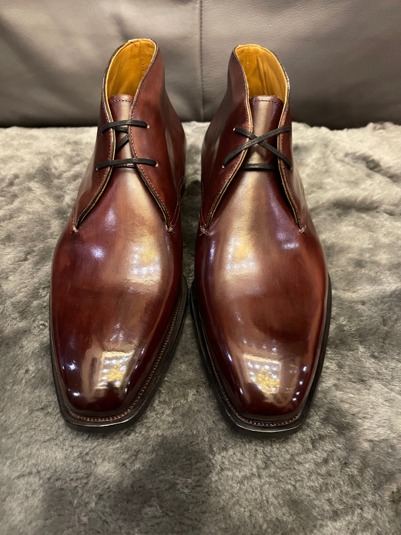 VSong Brown Derby Shoes Wholecut Cap Toe Men Business Shoes