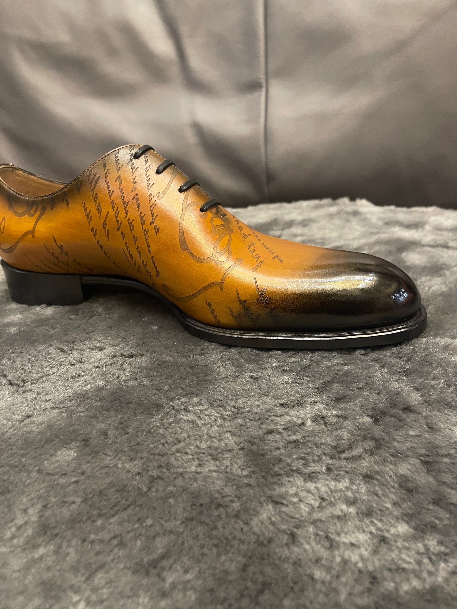 VSong Oxfords Shoes Wholecut Leather Black Orange Prom Shoes